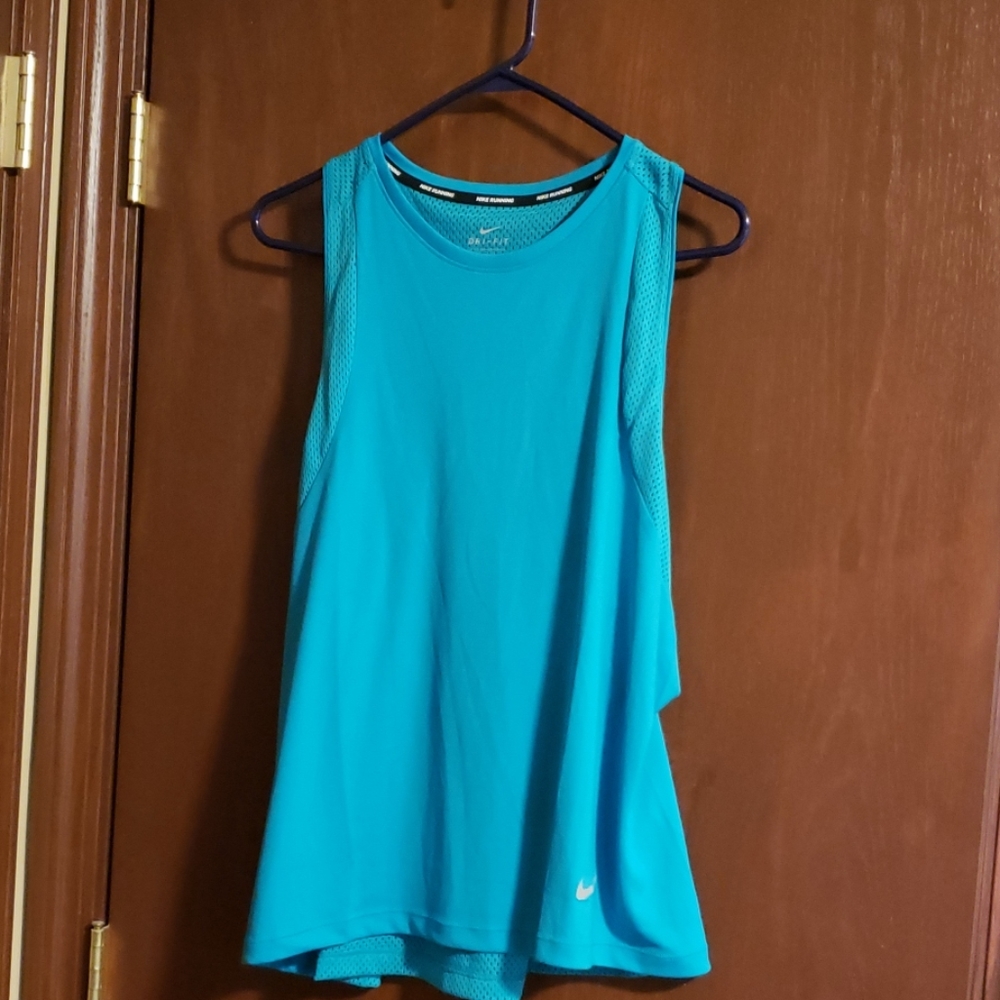 Nike dry fit tank